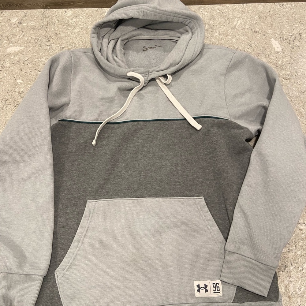 Under Armour Men's Two-Tone Gray Hoodie